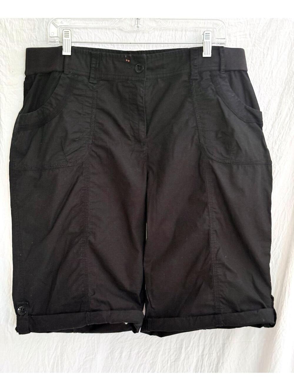 🆕LISTING🆕 Chico’s Bermuda Shorts
